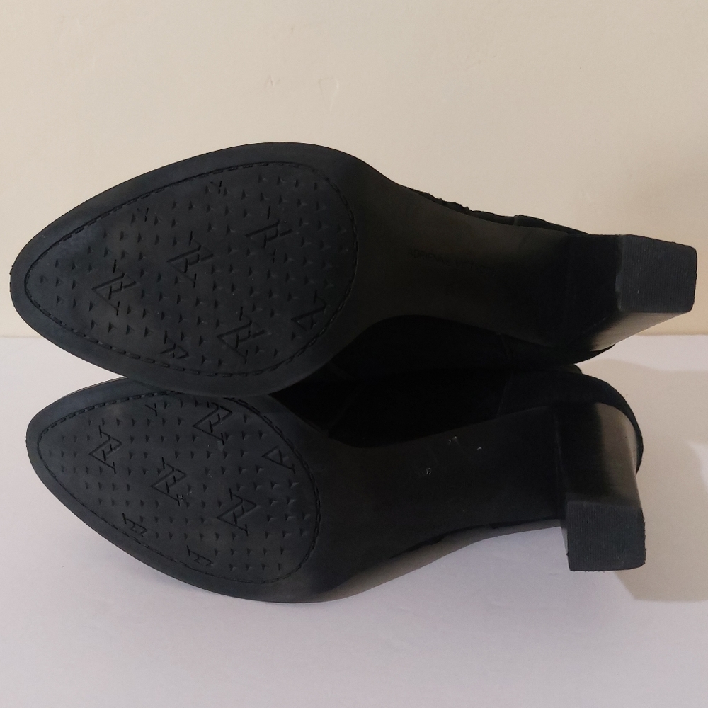 Adrienne Vittadini 9.5 Womens Taki Black Suede Stacked Heel Ankle Fall Bootie - Picture 7 of 12